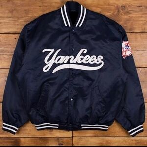 NWT Ladies M quilted Yankees Satin Varsity jacket
